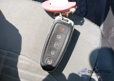 2017 Ford Escape Titanium из США, поврежденный, VIN 1FMCU9J97HUB84632